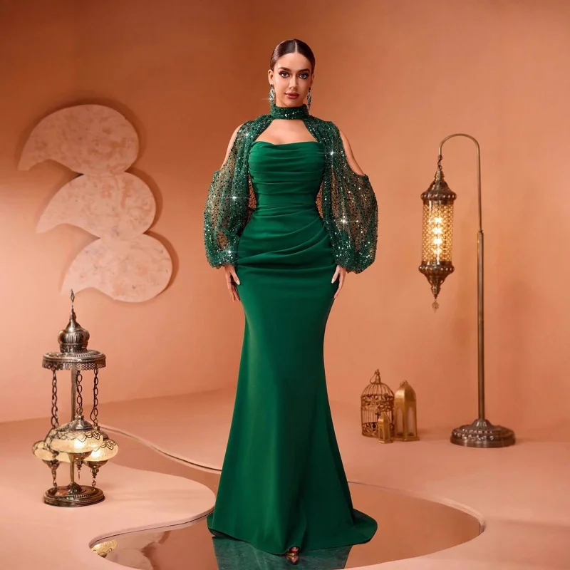 

New green evening dress hostess at European and American banquets