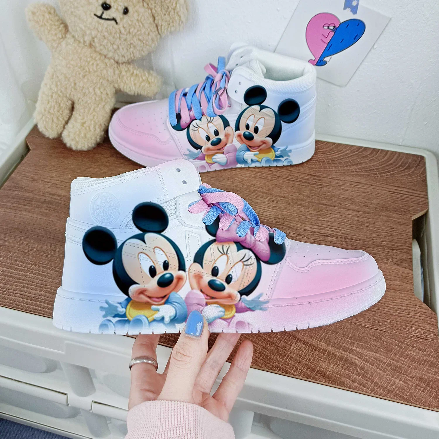 Nowy Disney kreskówka kobiety księżniczka Minnie Mickey Mouse śliczne obuwie antypoślizgowe buty sportowe z miękkim dnem na prezent dla dziewczynki