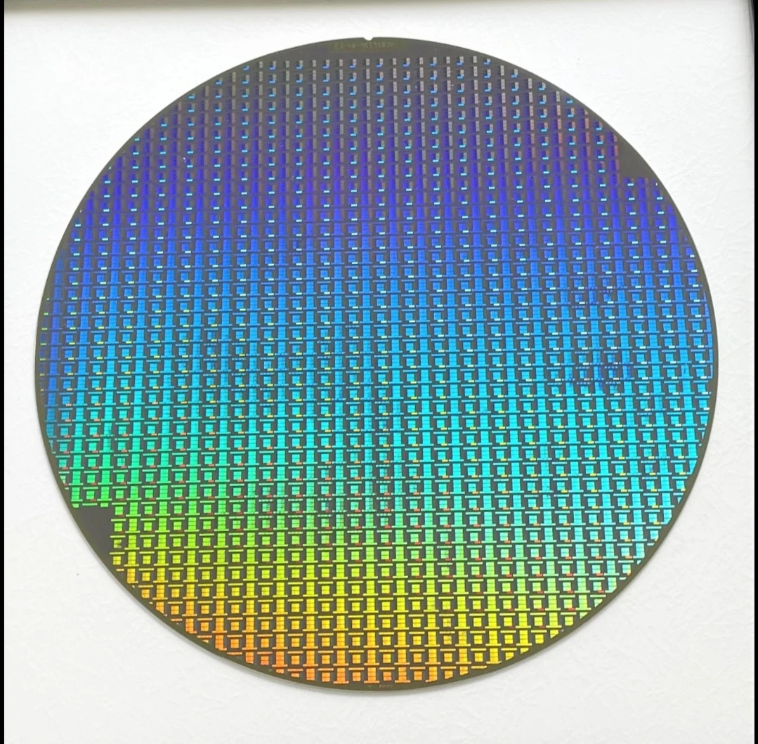 Wafer CMOS silicon wafer semiconductor lithography chip integrated circuit