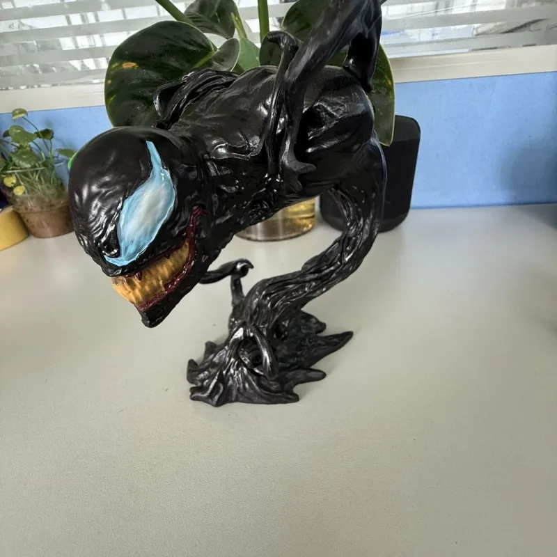 Marvel Venom Periferal Animasi Kartun Kreatif Baru Anak-anak Boneka Mobil Desktop Ornamen Model Figur Hadiah Mainan Koleksi