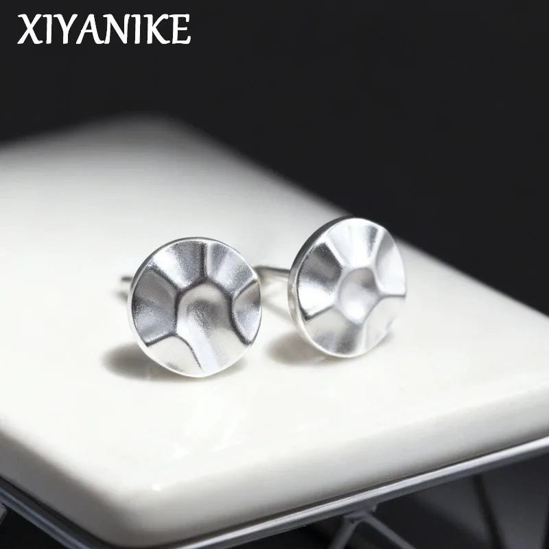 XIYANIKE Unique Pleated Round Stud Piercing Earrings For Women Lady Niche Fashion New Jewelry Gift Party Daily серьги