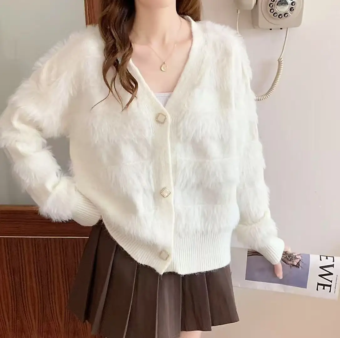 

Sweater Jacket for Women in Winter, New Sweet Design, Thick Long Sleeved Knitted Top, Soft and Versatile, Fashionable