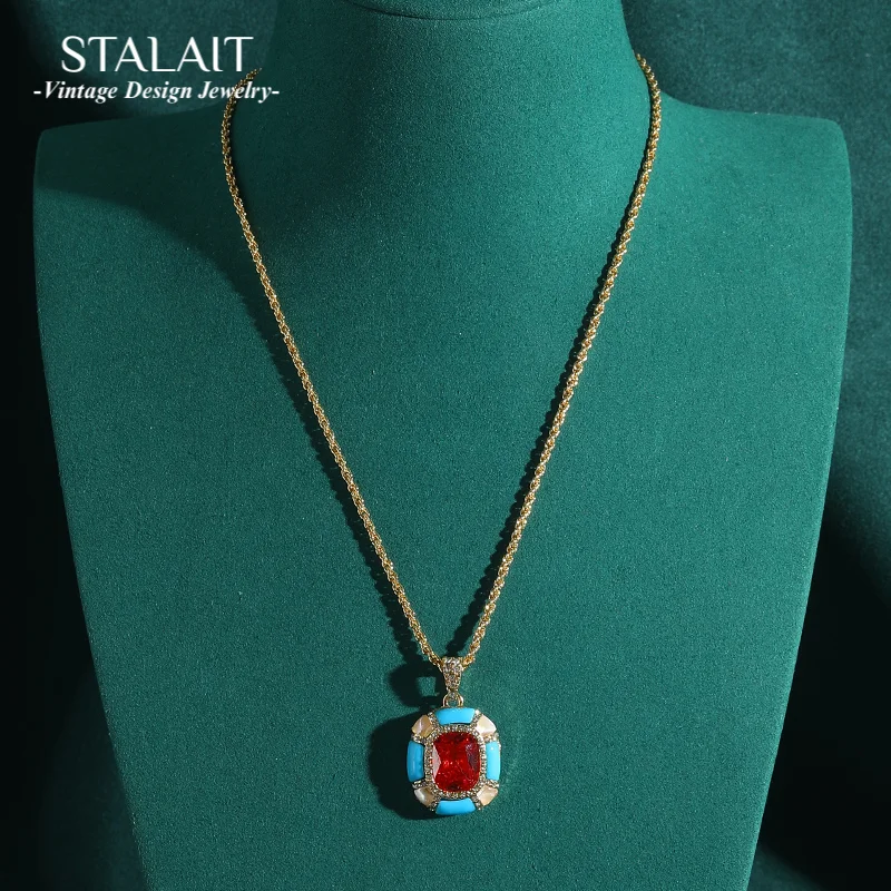 

Vintage Jewelry Pendant Necklace Designer Blue Enamel Red Glass Square Hanging French Style Party Woman Luxury Charm Accessories