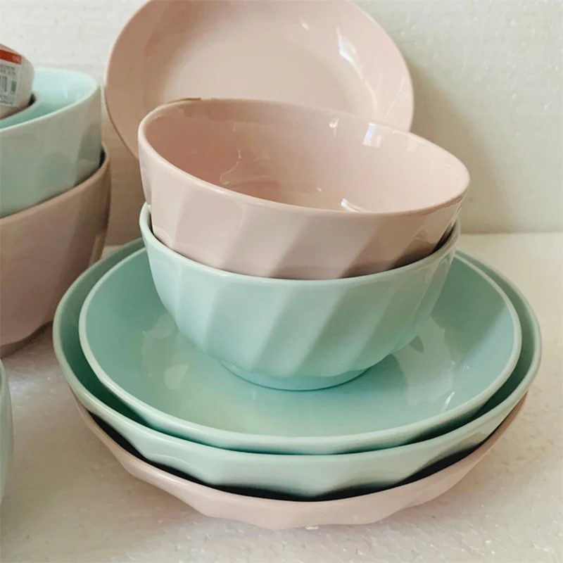 Vajilla colorida de cerámica para el hogar, platos de verduras de Color bajo vidriado estilo crema de 7 ~ 8 pulgadas, plato de ensalada de frutas de alta estética