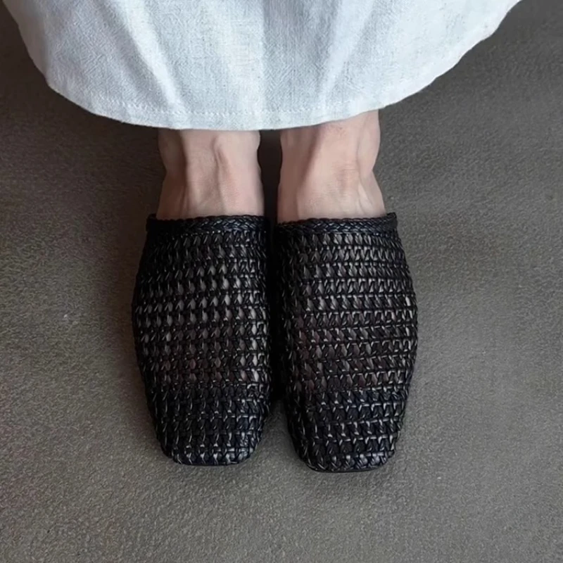 أحذية النساء صنادل كاجوال شبشب صيفي Slingback 2025 موضة جديدة شرائح الشاطئ الاتجاه الجديد Mujer De Sandalias