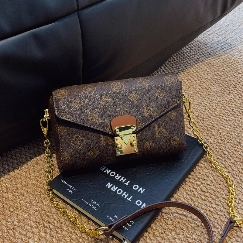 

Chic Minimalist Vintage Inspired Diaper Bag Large Capacity Stylish Crossbody Handbag For Women Luxury Leather Tote Bag