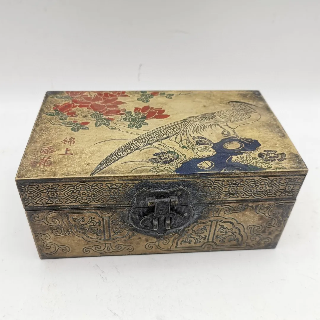 

Antique bronze jewelry box with added decorations, storage pure copper old box, antique home decoration