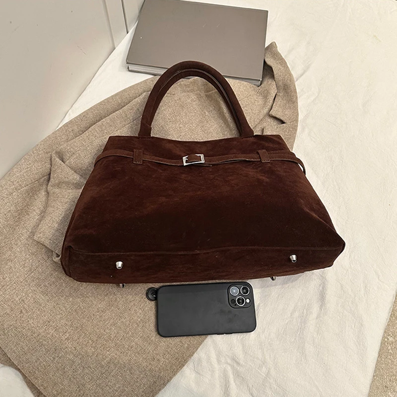 2024 Herbst/Winter Neue Damenhandtasche Modischer Stil Wildleder-Handtasche Vielseitige Hochwertige Umhängetasche für Pendlerinnen – Detail 16