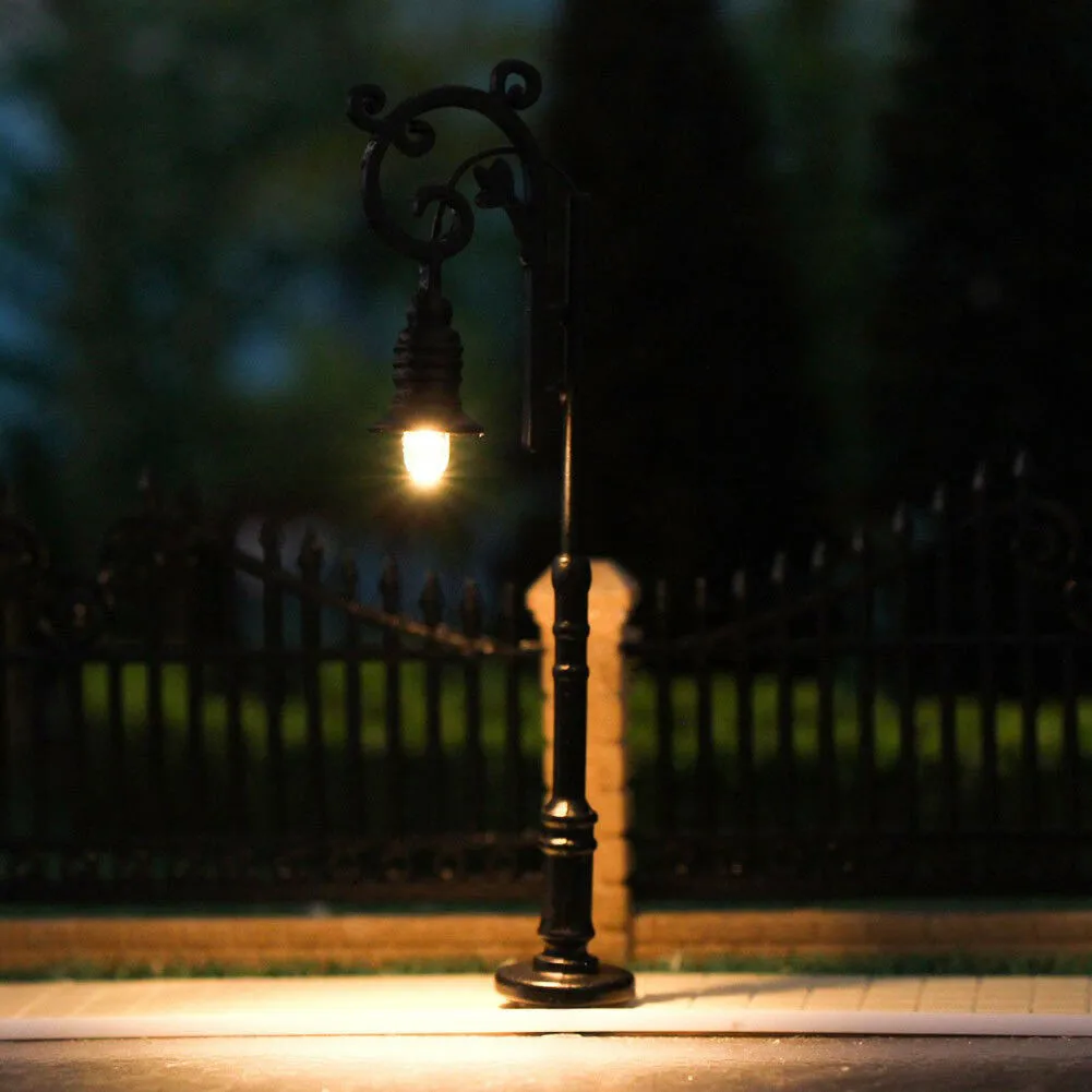 Garden Lamps Complete Lamps Park Lanterns Lamps Steel Column Model Lampposts For TT Scale Or HO Scale 1:87~1: 100