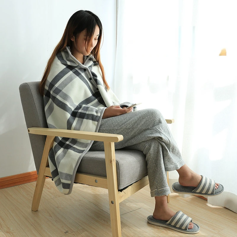 Wearable Plaid Flannel Blanket Polyester Blanket with Button Winte Warm Throws on Sofa Bed Travel Thicken Bedroom Plaids Shawl