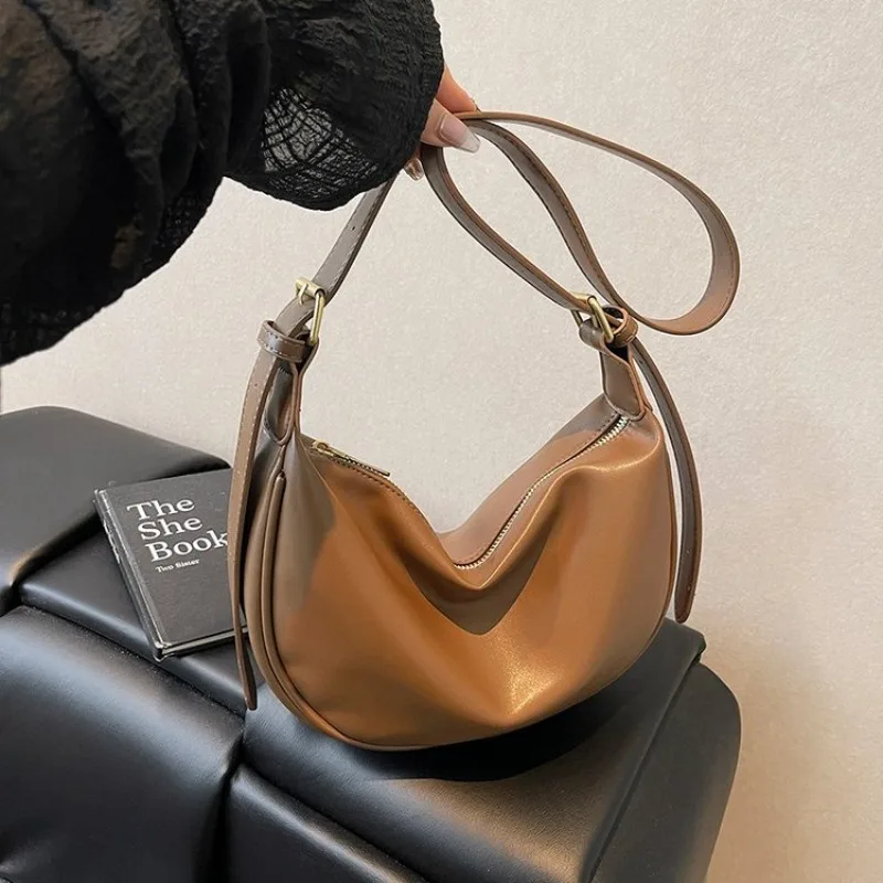

Large Capacity Classic Diaper Bag High End Casual Square Satchels Women Fashionable Crossbody Purse Stylish Commuter