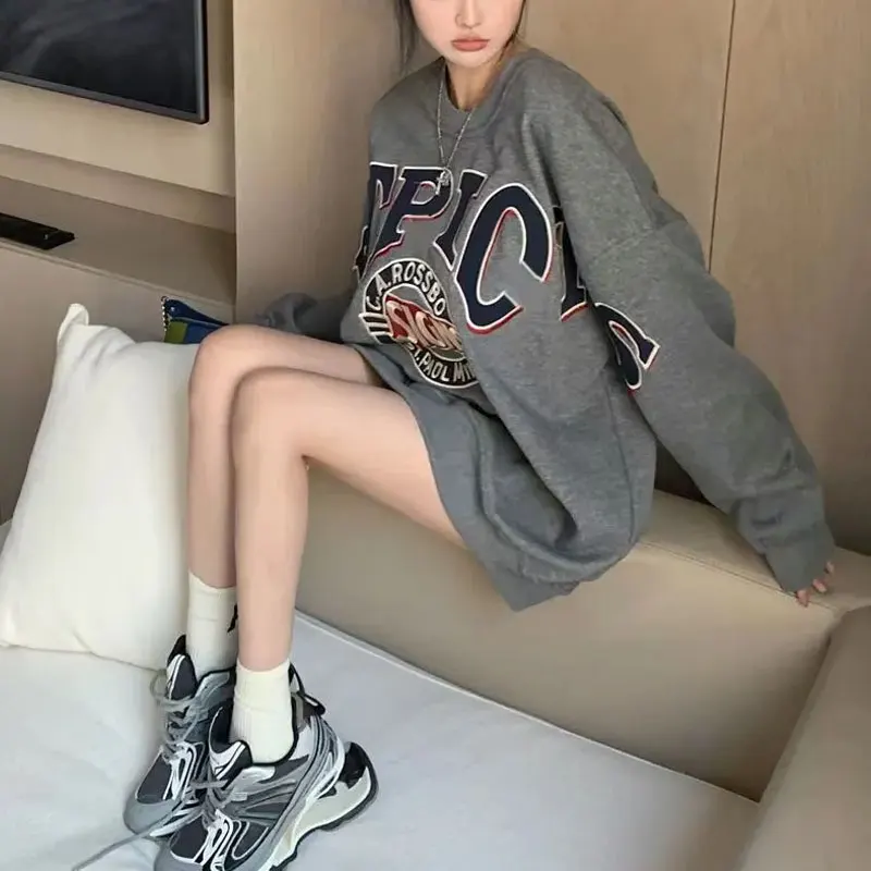 Amerikaanse retro letter bedrukte hoodies dameskleding ronde hals casual herfst winter fleece losse basic sweatshirts met lange mouwen