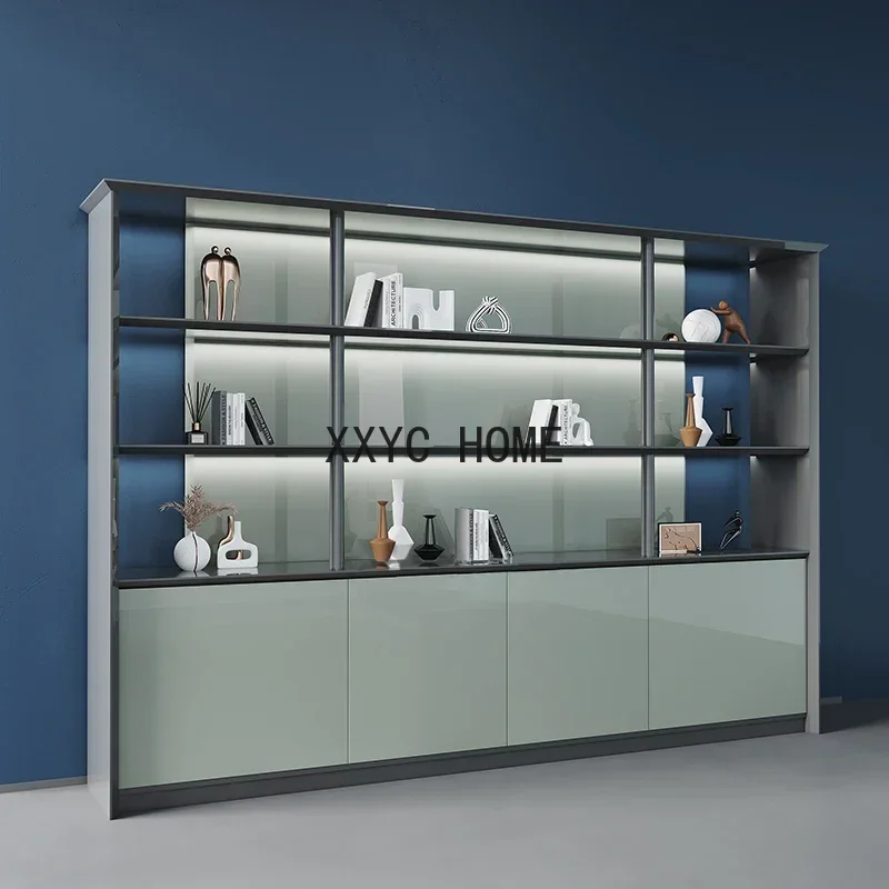 

Современный косметический витринный шкаф-стеллаж в модном простом стиле с подсветкой и полками для демонстрации