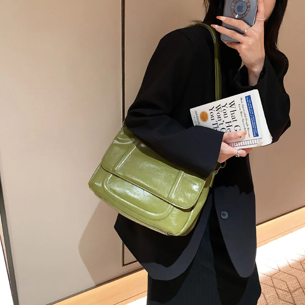 Texture Oil Wax Leather Large Capacity Women Bags Vintage Red College Student One Shoulder Bag Commute Lady Crossbody Tote Pack