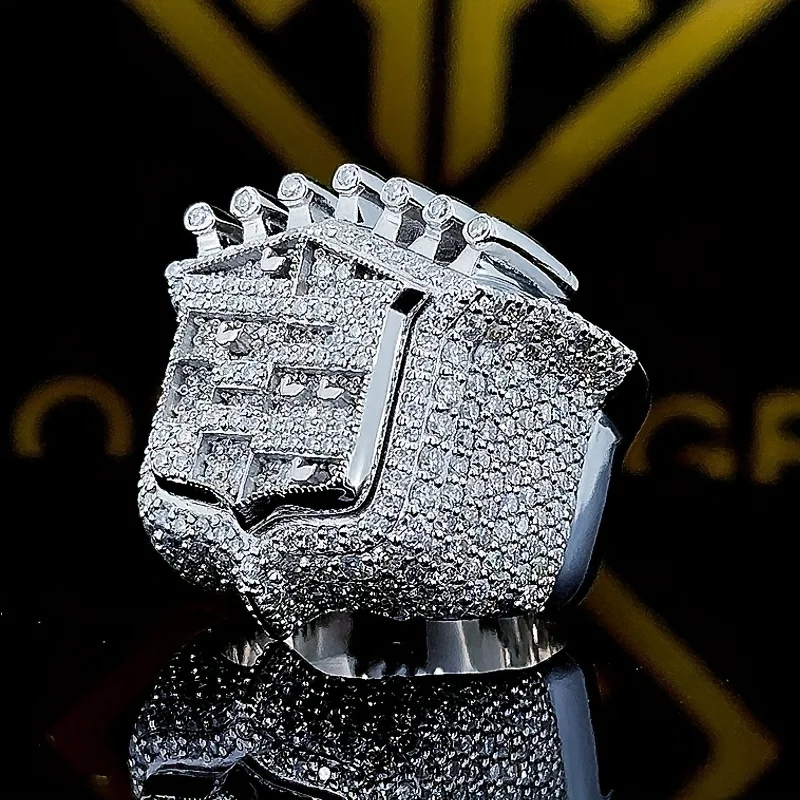 2025 New Men's 925 Sterling Silver Ring Vintage King Crown Iced Out Hip Hop Rings White Gold Plated Huge Punk Rapper Jewelry