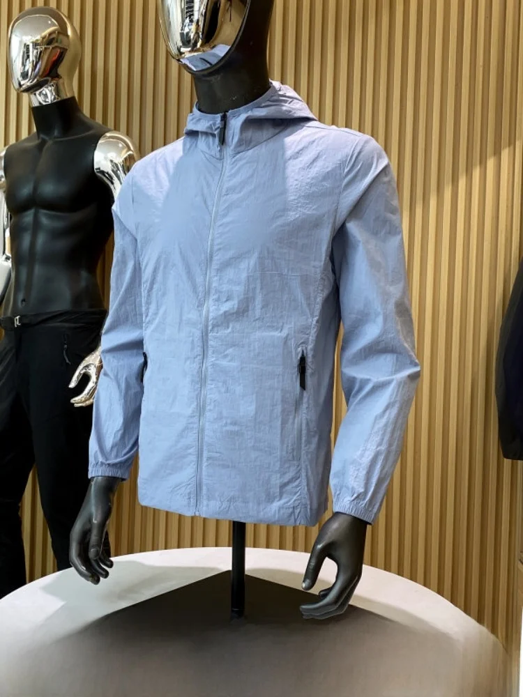 

Ultra-Thin Outdoor Men's Jacket Skin Clothes Breathable Hooded Spring Summer Fashionable Casual Style Standard Fit Zipper Clo...