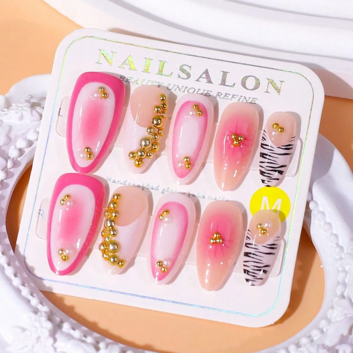 10枚入り プレスオンネイル グラデーションピンク フレンチロングアーモンド つけ爪セット フラワーデザイン フェイクネイル ウェアラブル ゴールデンライン マニキュア