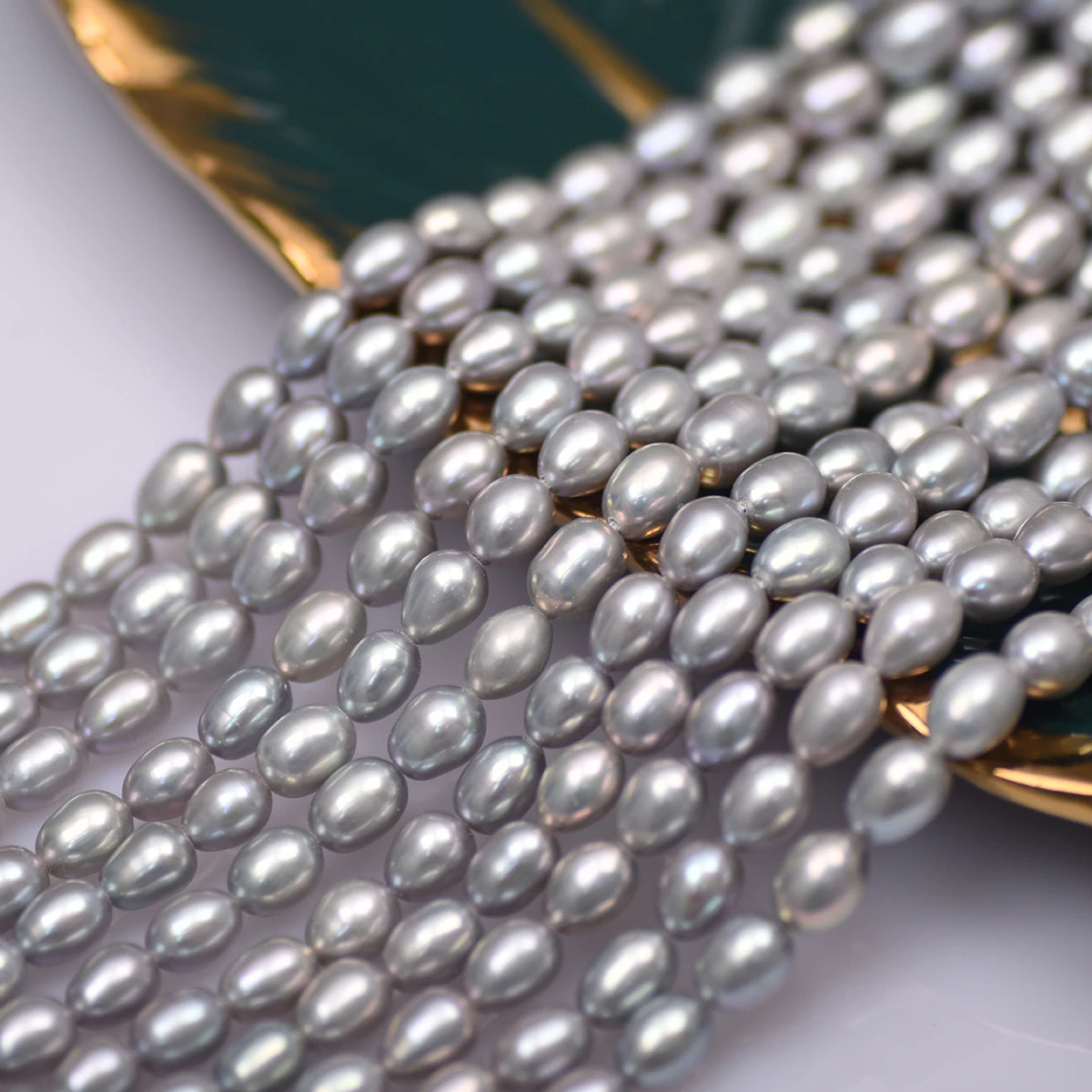 

AAA Natural Freshwater Pearl Irradiated Gray Rice Beads Charms for DIY Women Men Necklace Bracelets Jewelry Making Accessories