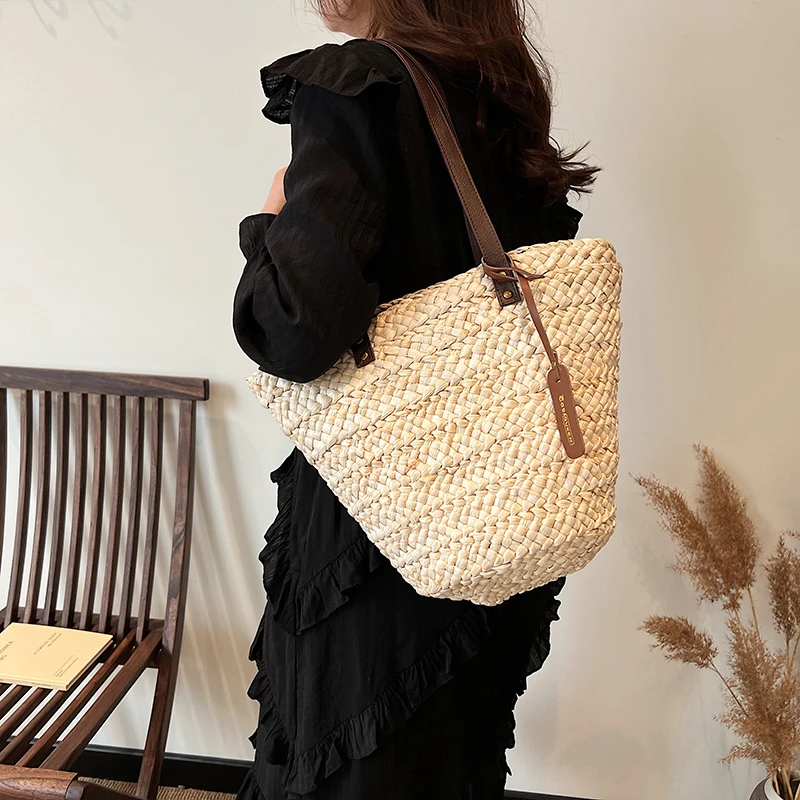 Designer Straw Bag Women Luxury Diamond Studded Handmade Woven Handbags Female Fashion Boho Beach Shoulder Crossbody Bags Basket