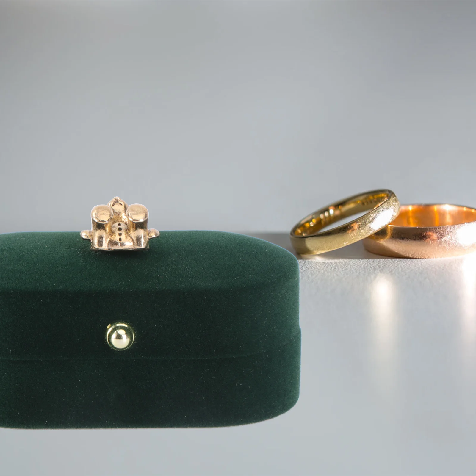 

Decor Retro Ring Box Vintage Jewelry Storage Container Green Flocking Ear Stud Case