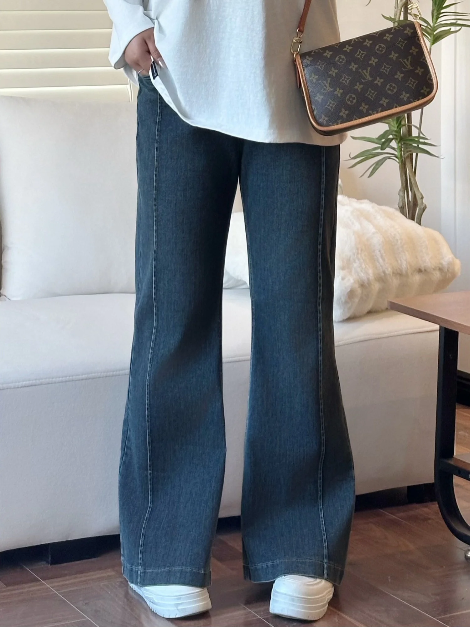 

Модные джинсы с высокой талией и широкими штанинами: дизайнерская новинка весенней коллекции, большие размеры, женская одежда, эластичный пояс сзади.