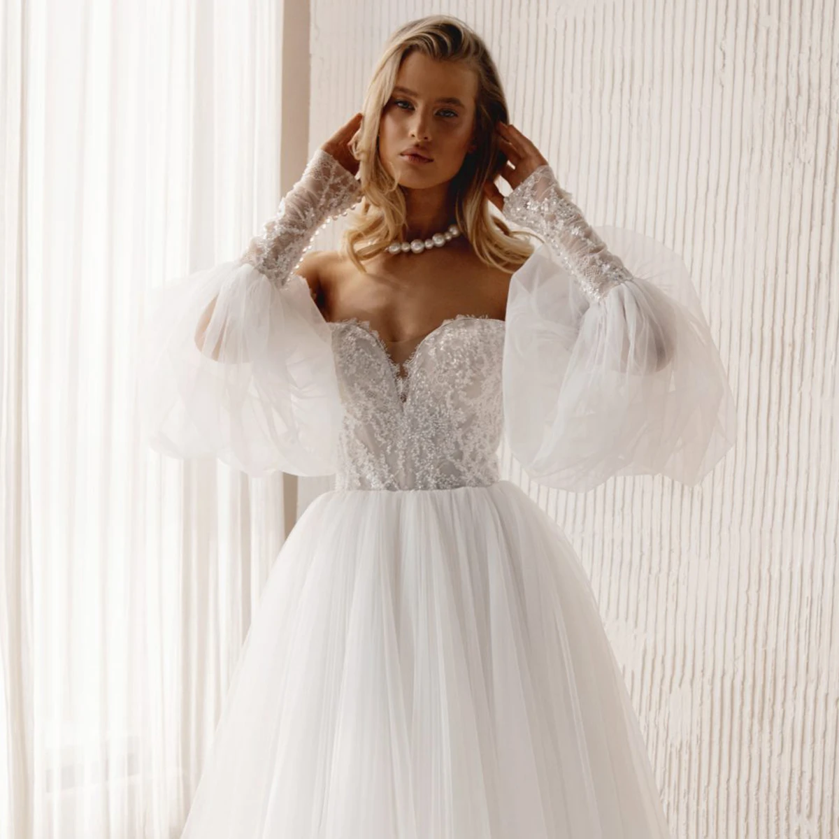 Abiti da sposa romantici in pizzo di tulle con perline Abito da ballo a maniche lunghe per la sposa Abito da sposa gonfio senza nero per le donne Abiti novia