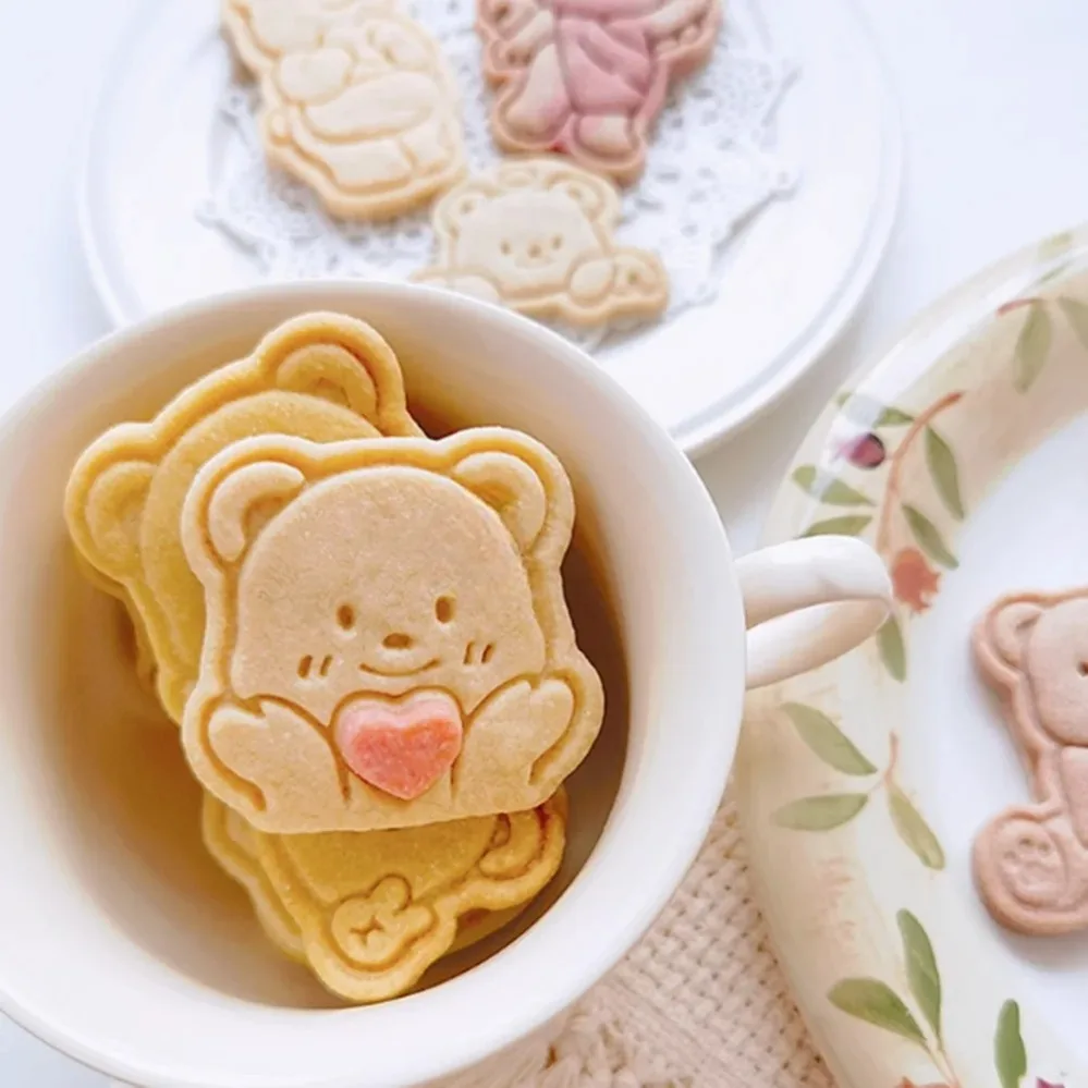 Nong Noey Cookie Cutters Cartoon Bear Biscuit Mold Cookie Stamp Kitchen Baking Pastry Bakeware Dessert Supplies