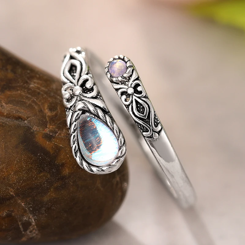 Women's Vintage Imitation Moonstone Opening Ring