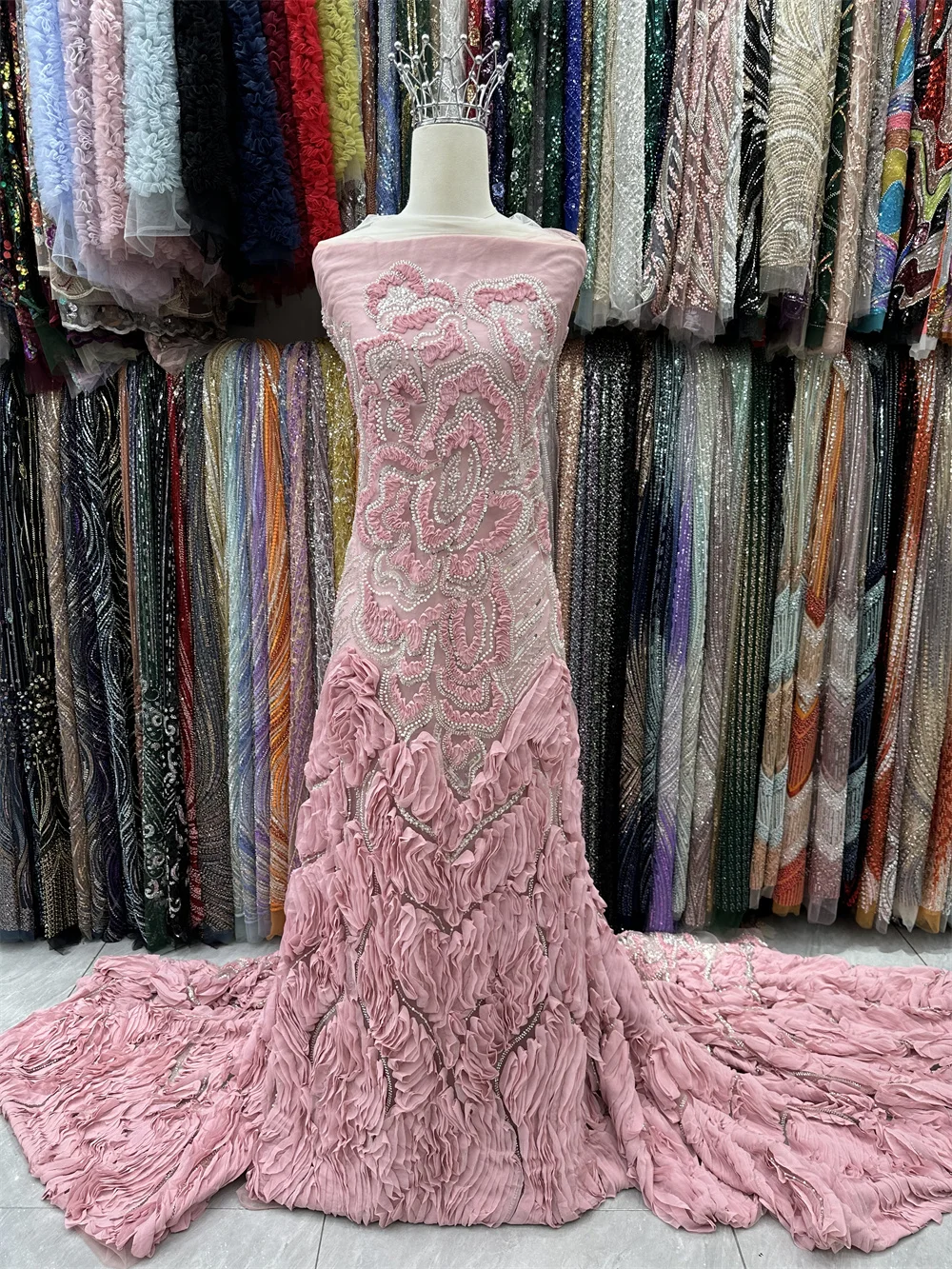 

2025 New Design Luxury 3D Flower Beaded Sequence Lace Design Nigeria African Sequins Fabric Beaded for Wedding Party Dress Women