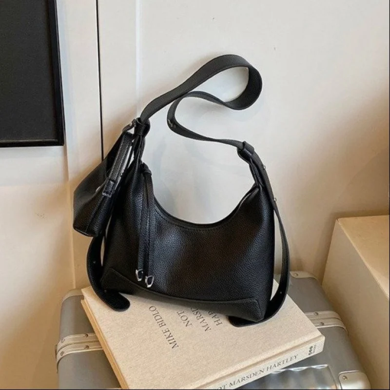 

Luxury Brand Famous Designer Leather Tote Bag, Genuine Women's Handbag with Shoulder Strap and Elegant Style