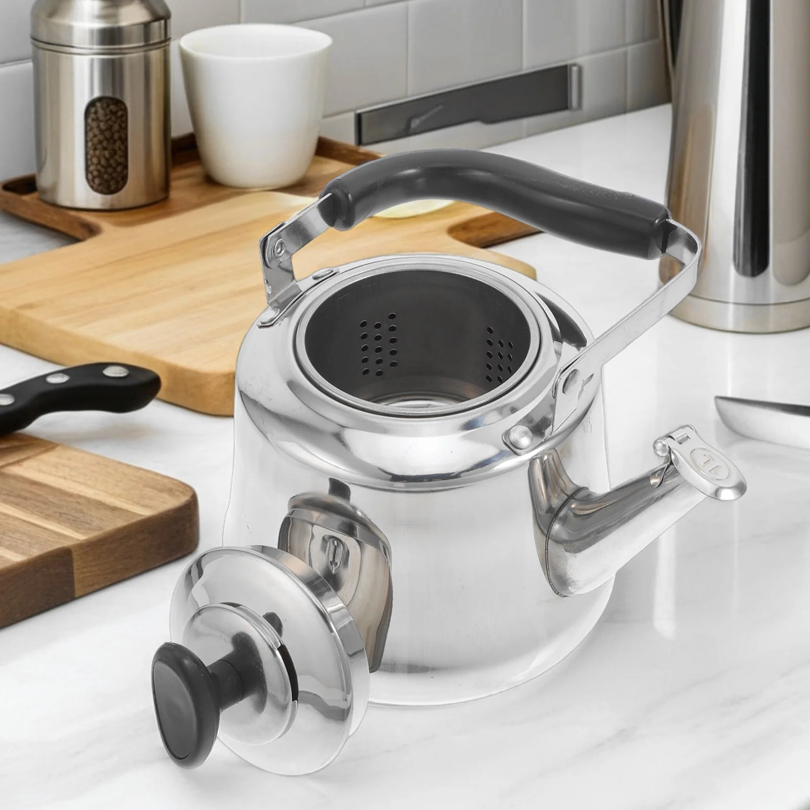 

Stainless Steel Whistling Kettle Home Use Boiling Water Pot Heat Resistant for Induction Gas Stoves Safe Comfortable