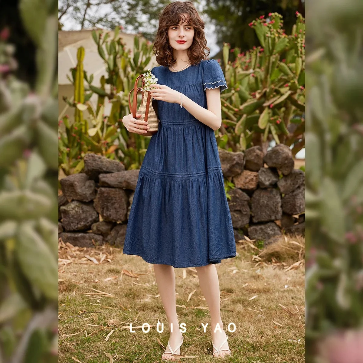 

LOUIS YAO A-line Loose Denim Dress 2025 Summer New Casual Mid Length Embroidery Short Sleeve Dress Chic Street Wear
