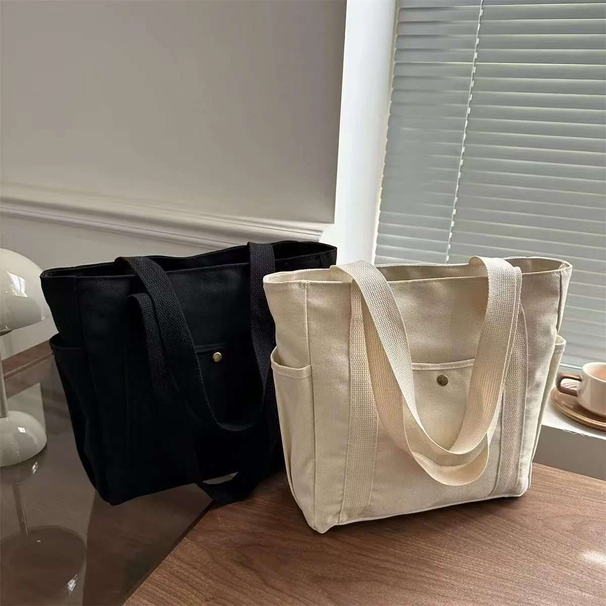 Große Canvas-Tragetasche für Arbeit und Ausgehen, Hochwertige Vielseitige Tasche für Pendler, Literarische und Künstlerische Studentenmode – Detail 1