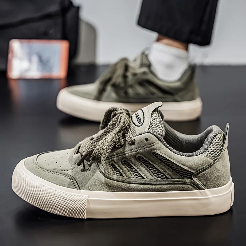 

Black Four Seasons Canvas Board Shoes 2026 Fall New Men's Casual Sneakers Fashionable and Comfortable Outdoor Flat Male Footwear