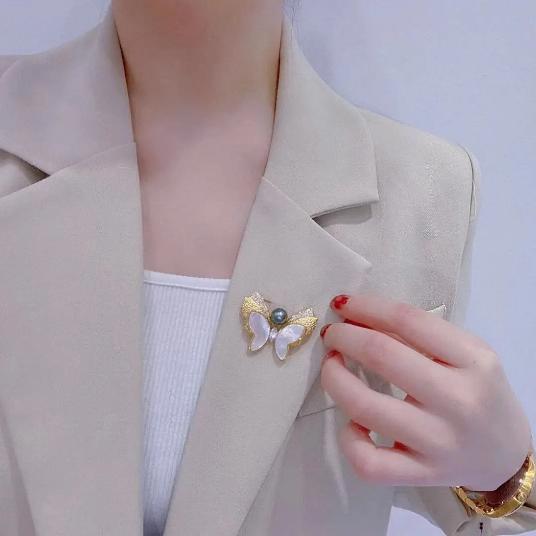 Hanfu Natural Deep Sea Mother-in-Sea Butterfly Brooch High-End Women's Luxury All-Match Elegant Suit Sweater Pin Corsage Women