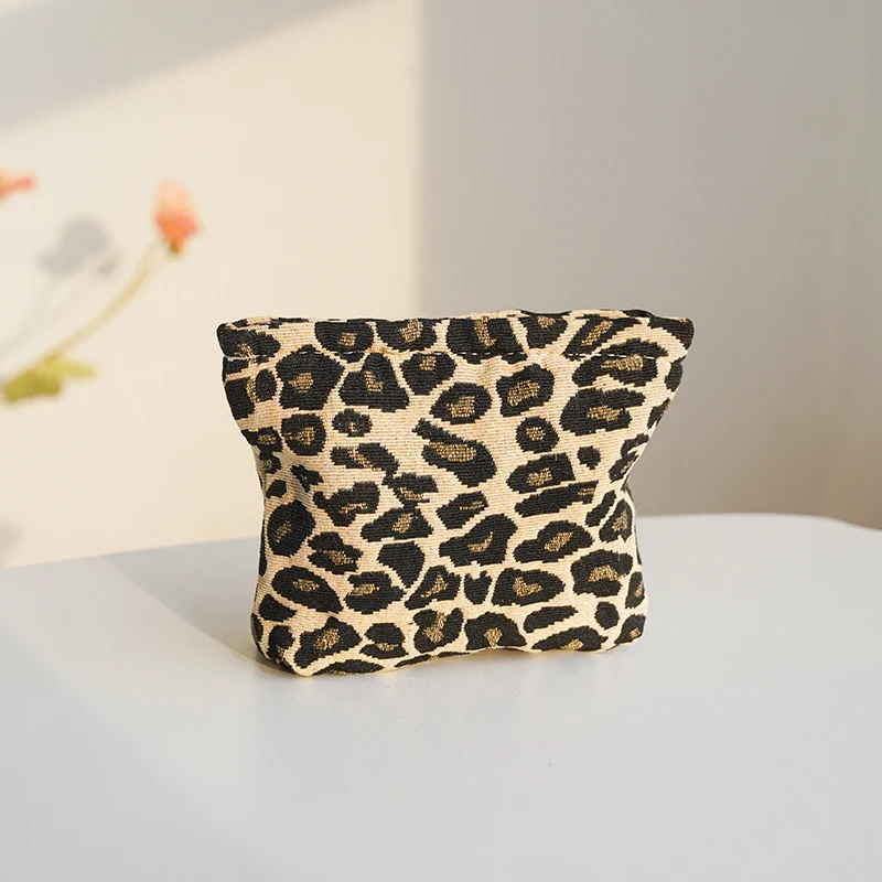 Small leopard print coin purse women's makeup bag portable cosmetics storage bag fashion lipstick bag daily commuting liner bag