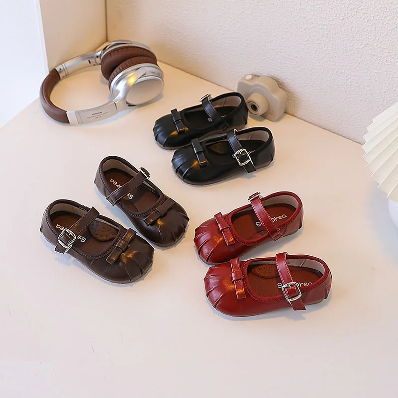 

Children's Soft Heel Round Toe Mary Jane Leather Shoes