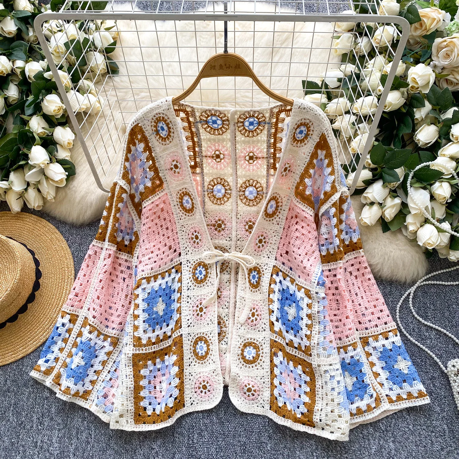 2025 Cárdigan de estilo festivo de primavera y otoño para mujer, chaqueta chal de punto de ganchillo hueca informal bohemia para playa