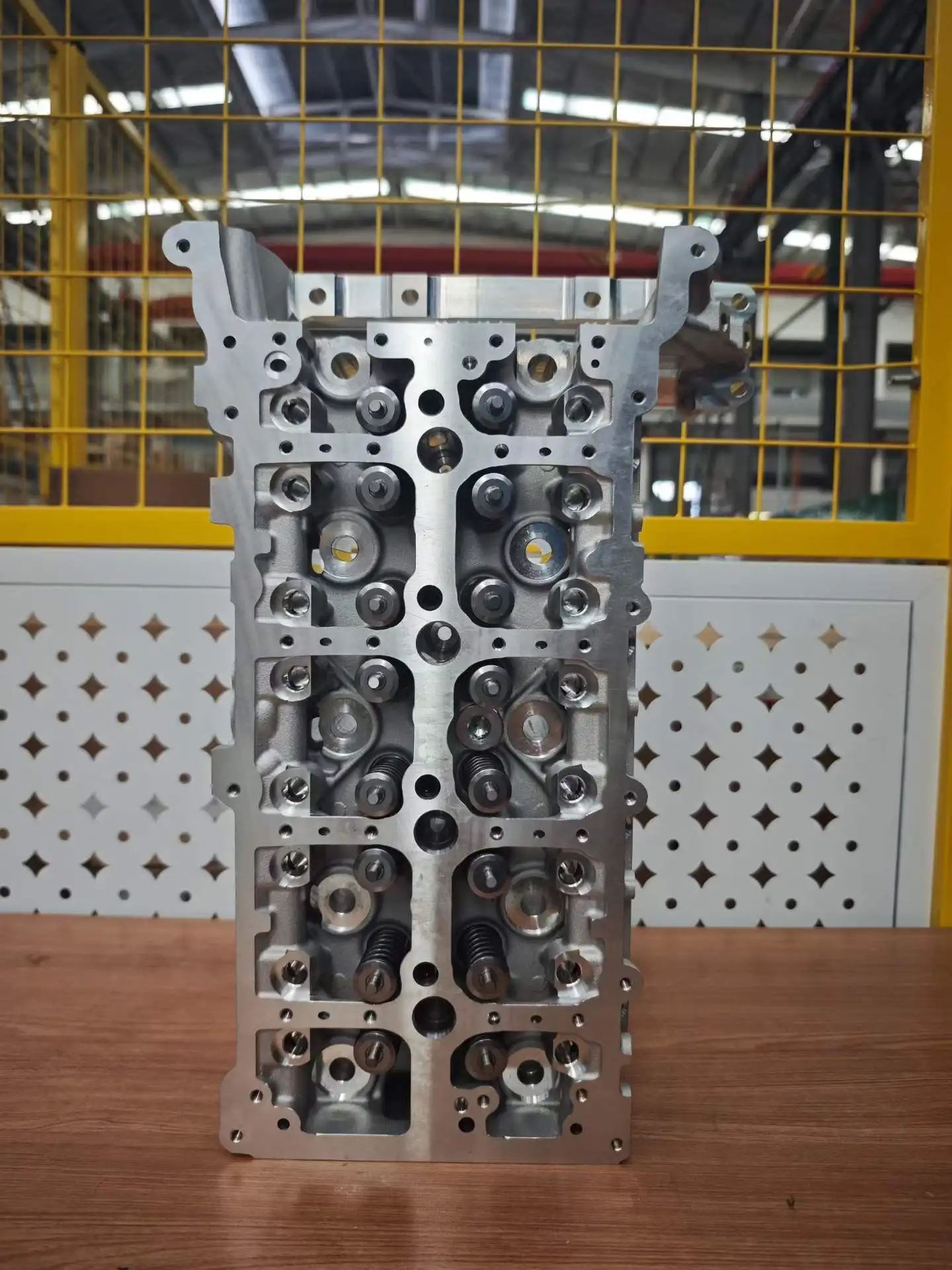 908374 908474 Wholesale OM654.920 Engine Cylinder Head Semi-assembly 2.0L for Mercedes Benz C-Class S205