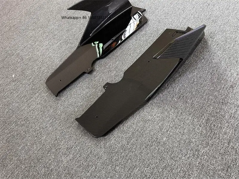 

Для Lamborghini Huracan STO 2022: Накладки на боковые юбки и вентиляционные отверстия в стиле V из сухого карбона