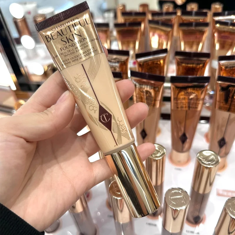 Charlotte Tilbury CT Liquid Foundation Essence Is Not Easy To Darken Light and Thin Foundation Makeup Durable Covering Concealer