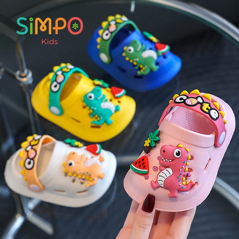 قباقيب دينو الوردية اللطيفة للفتيات والفتيان صنادل أطفال ناعمة ومرنة خفيفة الوزن شباشب أطفال ملونة ملابس خارجية صيفية