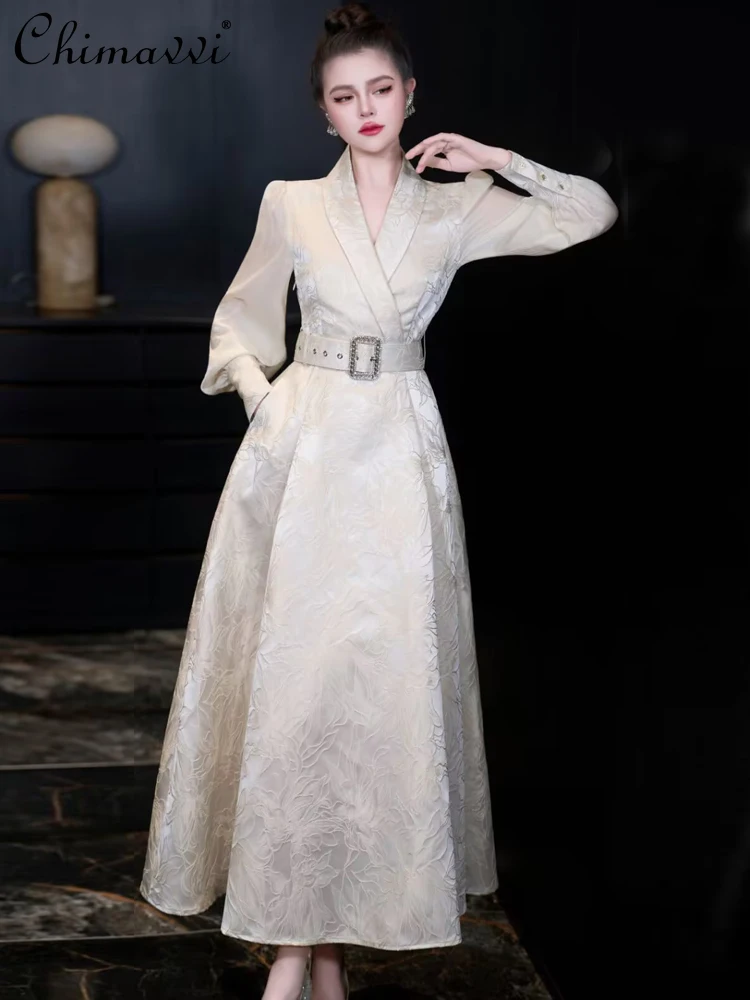 2026 ربيع جديد الفرنسية أنيقة الراقية الجاكار فساتين طويلة الخامس الرقبة طويلة الأكمام حزام سليم ألف خط فستان الحفلات المسائية للنساء