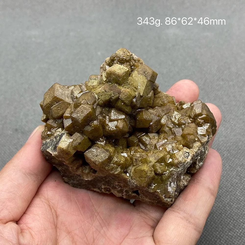 100% natural Inner Mongolia garnet raw stone and lamellar calcite ore crystal specimen