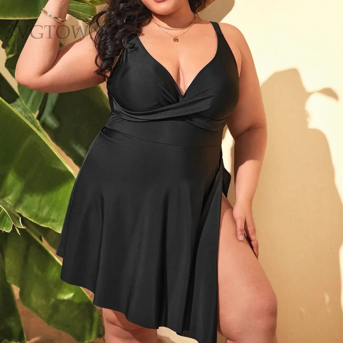 

Женский цельный купальник, новинка 2025 года, купальник с шортами, тонкий сетчатый дизайн, однотонный купальник больших размеров