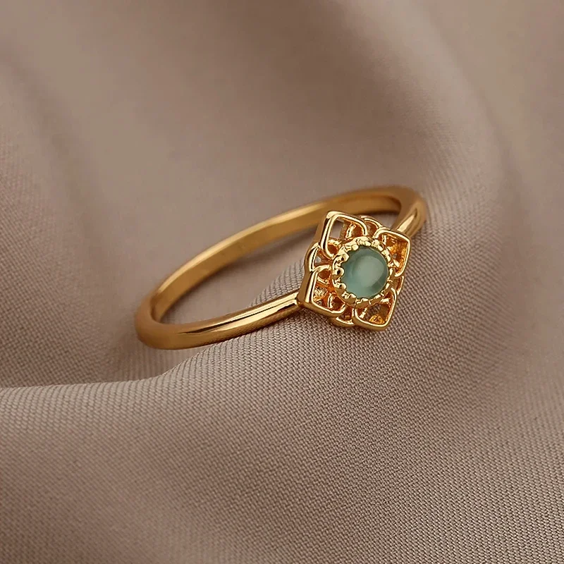 Pierścionki z kwiatem lotosu dla kobiet złoty kolor stal nierdzewna opal pierścionek z kamieniem naturalnym Vintage Boho ślubna biżuteria zaręczynowa prezent