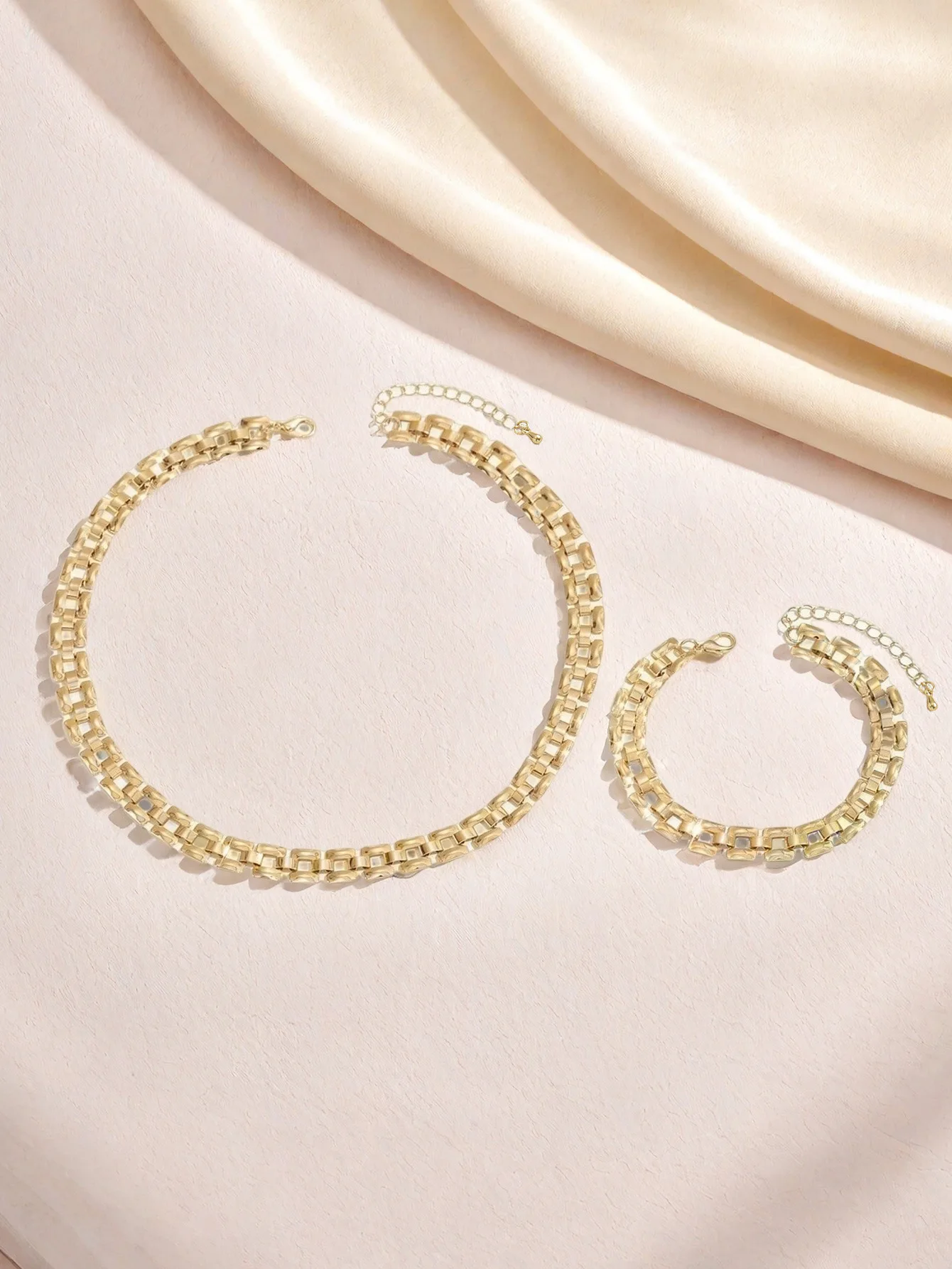 Women's Exquisite Strap Chain Necklace Bracelet Set