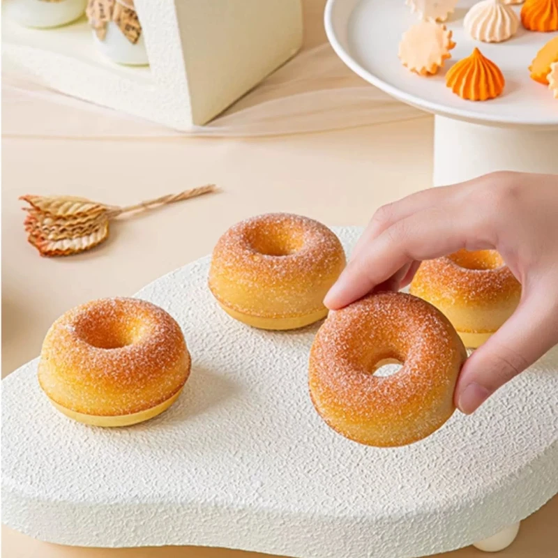 European Milk White Dessert Table Decorations Suitable for Weddings Engagement Desserts and Cakes Wooden Display Shelves