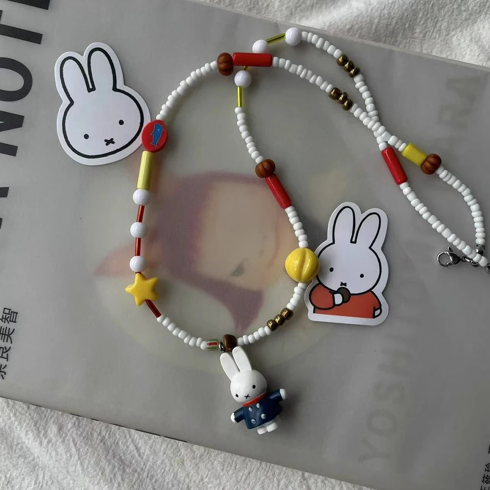 Kawaii Miffy สินค้าใหม่น่ารักสร้อยคอการ์ตูนกระต่าย Ins ประดับด้วยลูกปัดแฟชั่น Retro Retro อเนกประสงค์สร้อยคอสาวของขวัญวันเกิด
