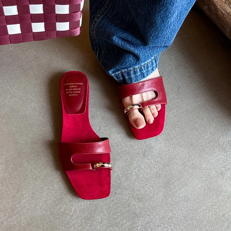 

2026 New Plus Size 33-41 Sheep Suede Peep Toe Low Heels Slingback Mules Dating Sandals Sweet Brand Red Women Outside Slippers